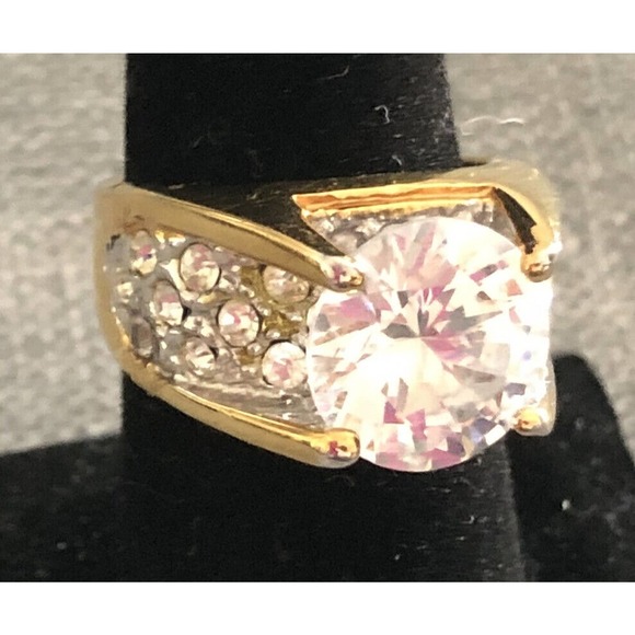 Cubic Zirconia Gold plate Silver Cluster Accent Stones Cocktail bling Size 8 - Picture 9 of 11